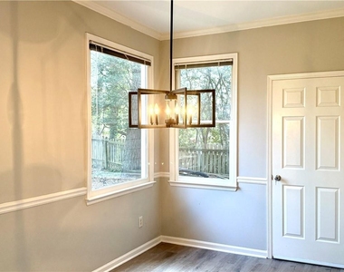 11175 Linbrook Lane - Photo Thumbnail 8