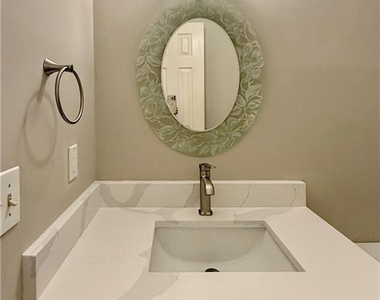 11175 Linbrook Lane - Photo Thumbnail 9