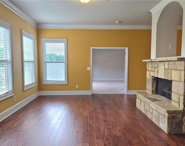 4138 Two Bridge Drive - Photo Thumbnail 4