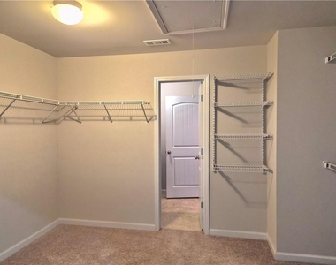 4138 Two Bridge Drive - Photo Thumbnail 10