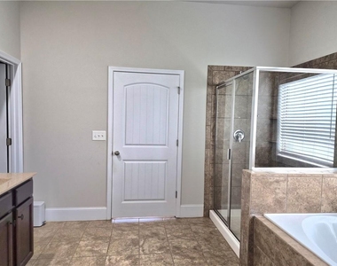 4138 Two Bridge Drive - Photo Thumbnail 9