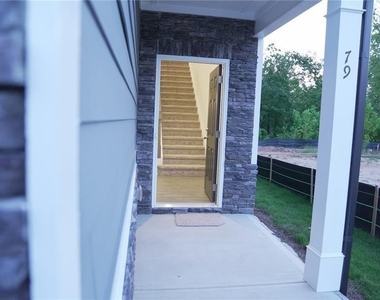 79 Pineview Drive - Photo Thumbnail 1