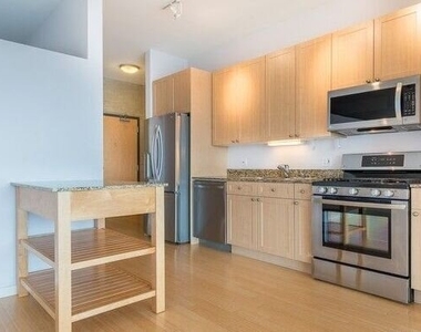 1845 S Michigan Avenue - Photo Thumbnail 2