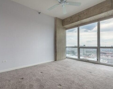 1845 S Michigan Avenue - Photo Thumbnail 7