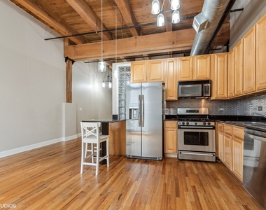 2735 W Armitage Avenue - Photo Thumbnail 2