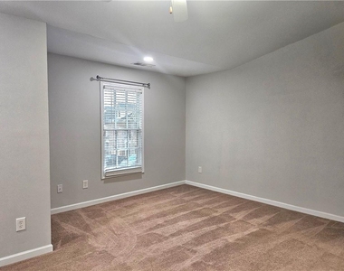 2712 Beynon Lane - Photo Thumbnail 10