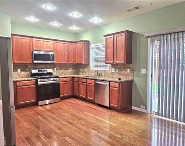 2712 Beynon Lane - Photo Thumbnail 7