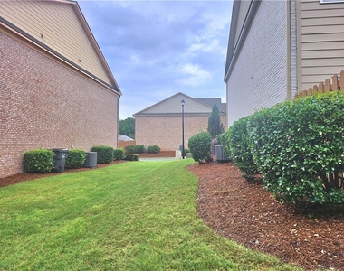 2712 Beynon Lane - Photo Thumbnail 23