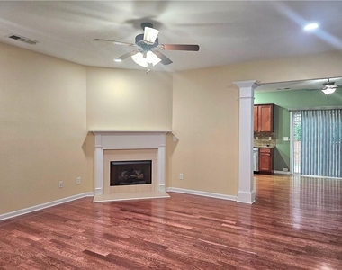 2712 Beynon Lane - Photo Thumbnail 4