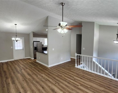 2305 Wilkins Cove - Photo Thumbnail 3