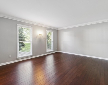 3761 Ridge Road Se - Photo Thumbnail 3
