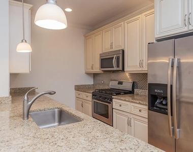2352 W Byron Street - Photo Thumbnail 2