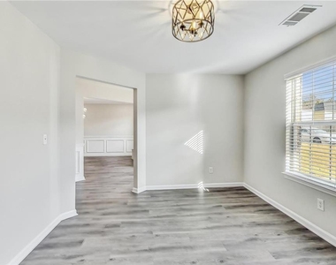 4262 Defoors Farm Trail - Photo Thumbnail 6