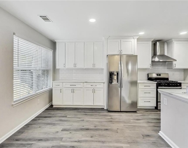 4262 Defoors Farm Trail - Photo Thumbnail 14