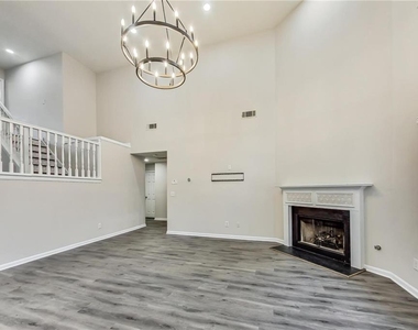 4262 Defoors Farm Trail - Photo Thumbnail 16