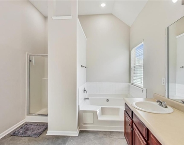 4262 Defoors Farm Trail - Photo Thumbnail 24