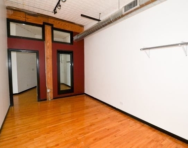2412 W North Avenue - Photo Thumbnail 16