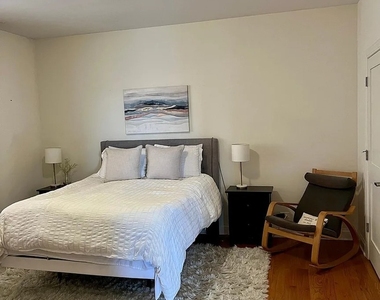 2352 W Byron Street - Photo Thumbnail 21