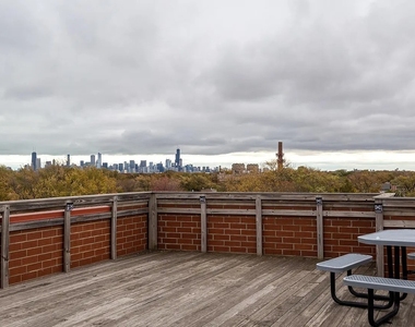2352 W Byron Street - Photo Thumbnail 24