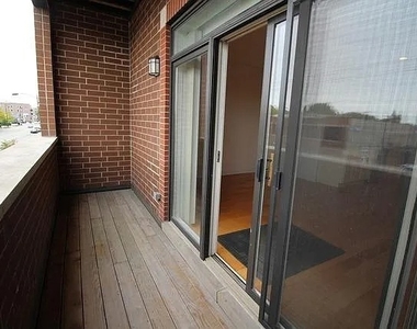 2352 W Byron Street - Photo Thumbnail 11