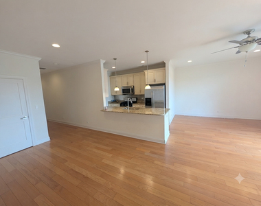 2352 W Byron Street - Photo Thumbnail 3