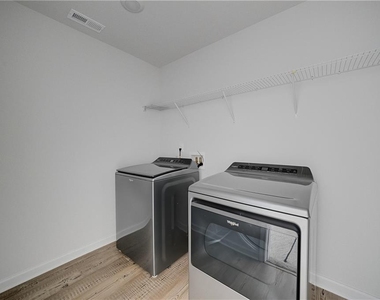 5141 Sidney Square Drive - Photo Thumbnail 33