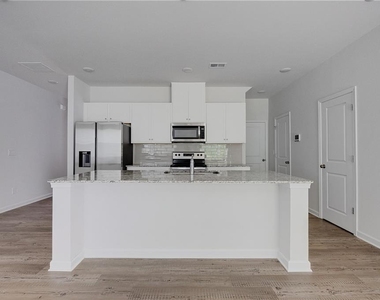 5141 Sidney Square Drive - Photo Thumbnail 11