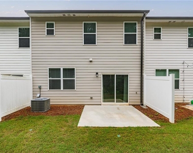 5141 Sidney Square Drive - Photo Thumbnail 5