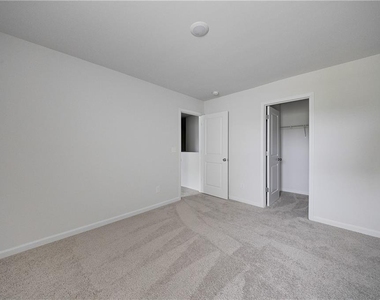 5141 Sidney Square Drive - Photo Thumbnail 35
