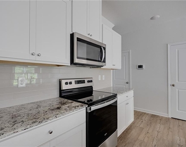5141 Sidney Square Drive - Photo Thumbnail 15