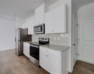 5141 Sidney Square Drive - Photo Thumbnail 13