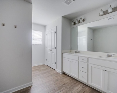 5141 Sidney Square Drive - Photo Thumbnail 30