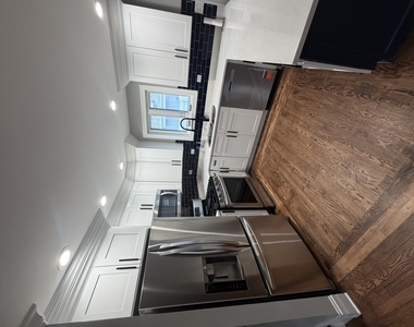 607 N Van Auken Street - Photo Thumbnail 41