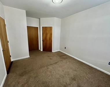 898 Oak Street Sw - Photo Thumbnail 24