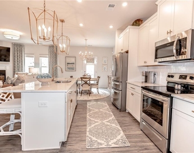144 Madison Bend - Photo Thumbnail 6