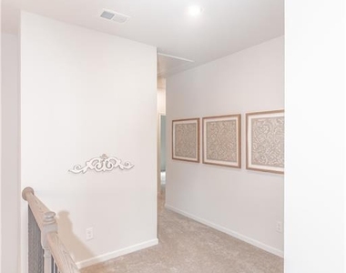 144 Madison Bend - Photo Thumbnail 19