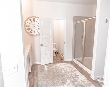 144 Madison Bend - Photo Thumbnail 21