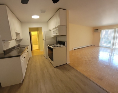 8905 Knight Avenue - Photo Thumbnail 2