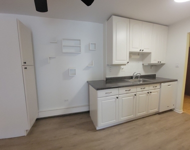 8905 Knight Avenue - Photo Thumbnail 3