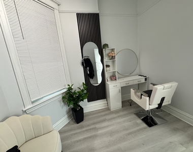 5158 N Ashland Avenue - Photo Thumbnail 1