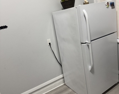 5158 N Ashland Avenue - Photo Thumbnail 4