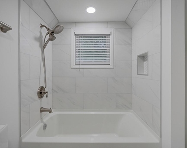 593 Lynnhaven Drive Sw - Photo Thumbnail 28