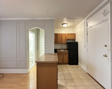 434 W Wellington Avenue - Photo Thumbnail 1
