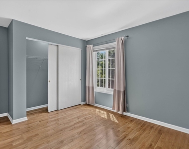 901 Ashford Lane - Photo Thumbnail 29