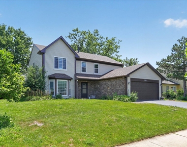 901 Ashford Lane - Photo Thumbnail 2