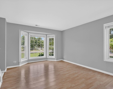 901 Ashford Lane - Photo Thumbnail 5