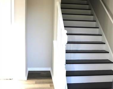 954 Downing Drive - Photo Thumbnail 5