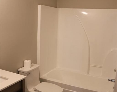954 Downing Drive - Photo Thumbnail 20