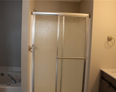 954 Downing Drive - Photo Thumbnail 25