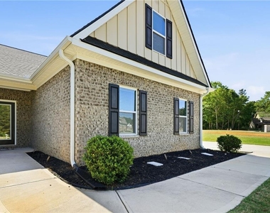 201 Cades Court - Photo Thumbnail 38